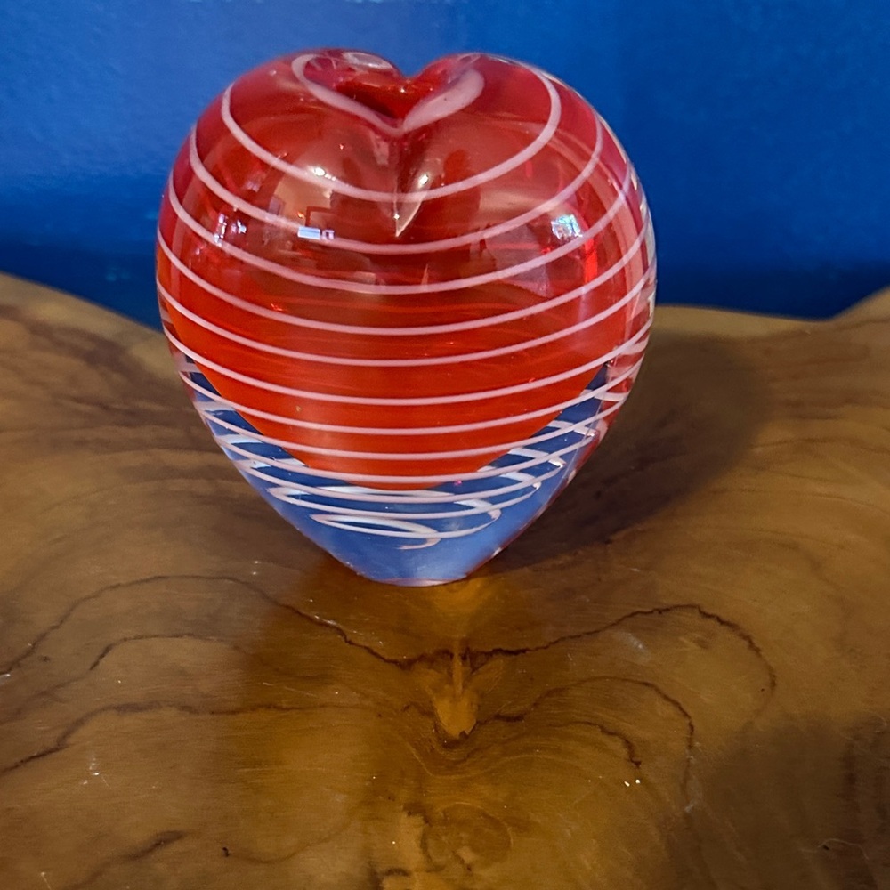 Red Swirl Art Glass Handblown Heart Shaped Bud Vase 4” Tall